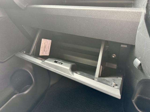 TOYOTA PIXIS MEGA L SA III