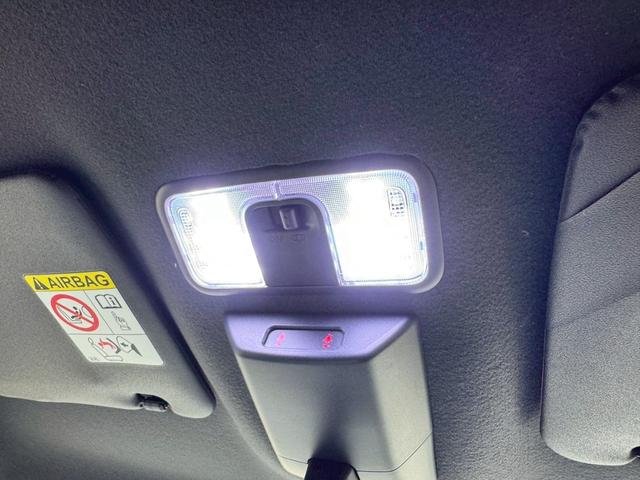 TOYOTA PIXIS MEGA L SA III