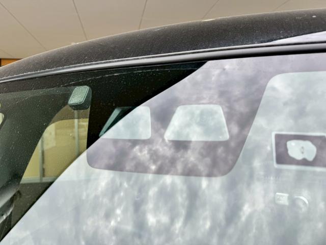 TOYOTA PIXIS MEGA L SA III