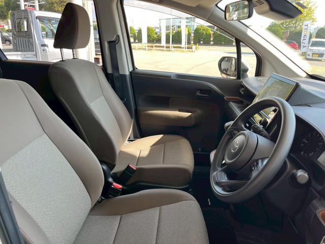 シエンタ G ディスプレイオーディオ バックカメラ ETC 両側電動スライドドア クルーズコントロール 衝突被害軽減ブレーキ スマートキー ステアリングスイッチ オートライト オートハイビーム マニュアルレベリング(21枚目)