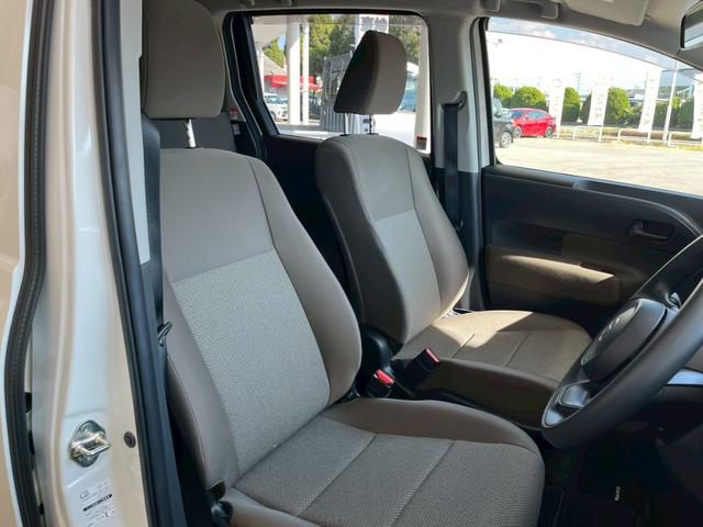 シエンタ G ディスプレイオーディオ バックカメラ ETC 両側電動スライドドア クルーズコントロール 衝突被害軽減ブレーキ スマートキー ステアリングスイッチ オートライト オートハイビーム マニュアルレベリング(22枚目)