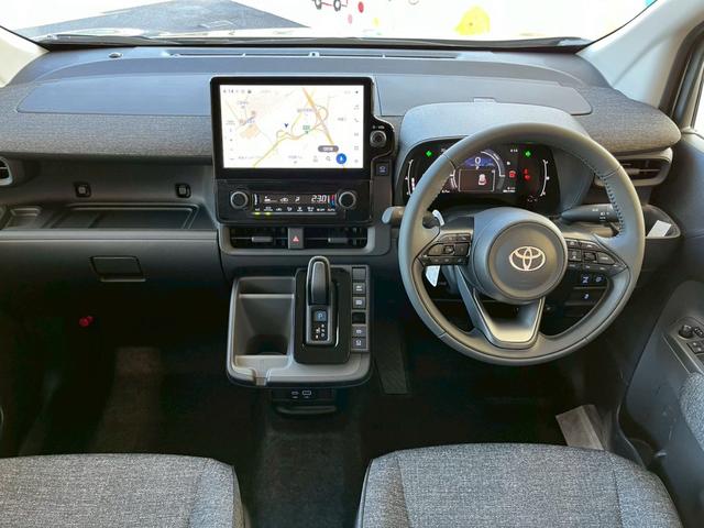 シエンタ ハイブリッドＺ　登録済未使用車　純正ディスプレイオーディオ　全方位カメラ　ＥＴＣ　両側電動スライドドア　衝突被害軽減ブレーキ　電子パーキング　オートブレーキホールド　クルーズコントロール　ＬＥＤヘッドライト　禁煙車（29枚目）
