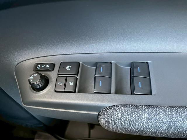 シエンタ ハイブリッドＺ　登録済未使用車　純正ディスプレイオーディオ　全方位カメラ　ＥＴＣ　両側電動スライドドア　衝突被害軽減ブレーキ　電子パーキング　オートブレーキホールド　クルーズコントロール　ＬＥＤヘッドライト　禁煙車（36枚目）