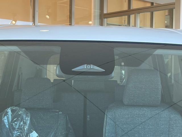 シエンタ ハイブリッドＺ　登録済未使用車　純正ディスプレイオーディオ　全方位カメラ　ＥＴＣ　両側電動スライドドア　衝突被害軽減ブレーキ　電子パーキング　オートブレーキホールド　クルーズコントロール　ＬＥＤヘッドライト　禁煙車（22枚目）