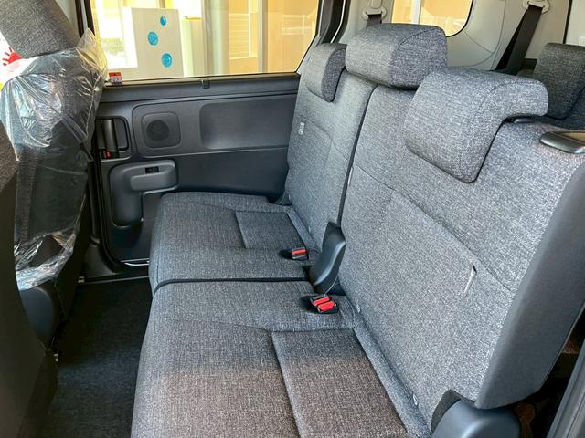 シエンタ ハイブリッドＺ　登録済未使用車　純正ディスプレイオーディオ　全方位カメラ　ＥＴＣ　両側電動スライドドア　衝突被害軽減ブレーキ　電子パーキング　オートブレーキホールド　クルーズコントロール　ＬＥＤヘッドライト　禁煙車（31枚目）