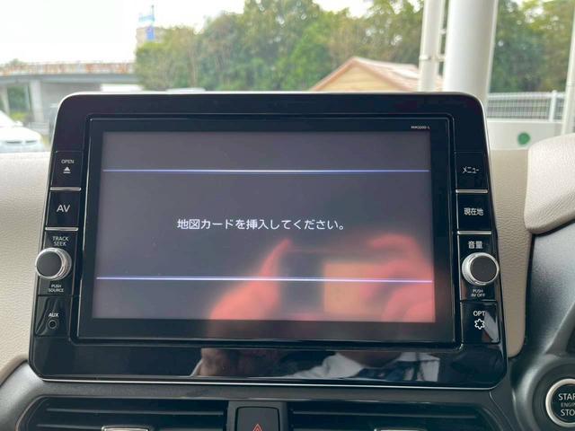 デイズ Ｘ　純正ナビ　衝突被害軽減ブレーキ　スマートキー　純正アルミホイール　ＵＳＢ充電　オートエアコン　ステアリングスイッチ　オートライト　電動格納式ミラー　アイドリングストップ（5枚目）