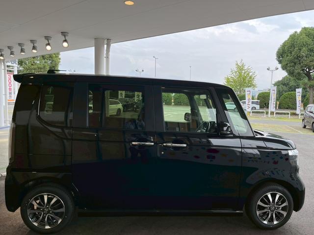 N-BOXカスタム ベースグレード HondaSENSING 片側電動スライドドア アダプティブクルーズコントロール 純正アルミホイール LEDヘッドライト 電子パーキング オートブレーキホールド 前席シートヒーター 電動格納式ミラー(8枚目)