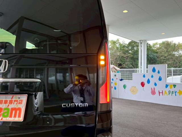 N-BOXカスタム ベースグレード HondaSENSING 片側電動スライドドア アダプティブクルーズコントロール 純正アルミホイール LEDヘッドライト 電子パーキング オートブレーキホールド 前席シートヒーター 電動格納式ミラー(16枚目)