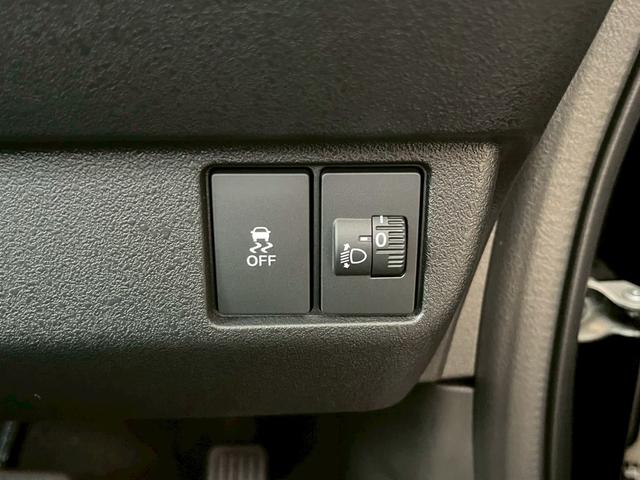 N-BOXカスタム ベースグレード HondaSENSING 片側電動スライドドア アダプティブクルーズコントロール 純正アルミホイール LEDヘッドライト 電子パーキング オートブレーキホールド 前席シートヒーター 電動格納式ミラー(39枚目)