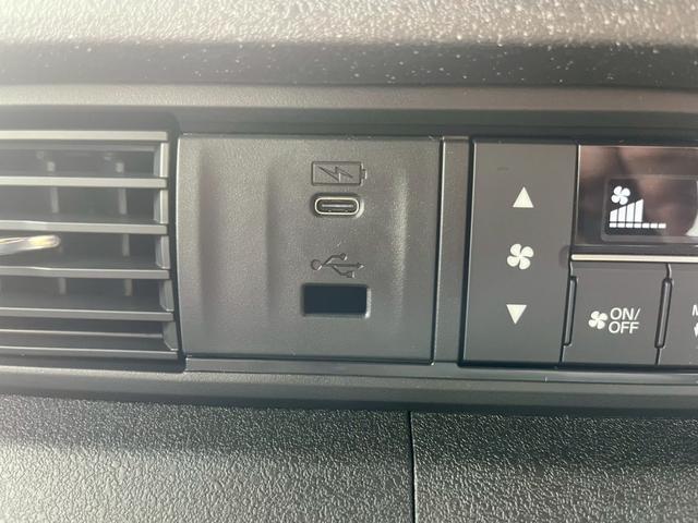 N-BOXカスタム ベースグレード HondaSENSING 片側電動スライドドア アダプティブクルーズコントロール 純正アルミホイール LEDヘッドライト 電子パーキング オートブレーキホールド 前席シートヒーター 電動格納式ミラー(42枚目)