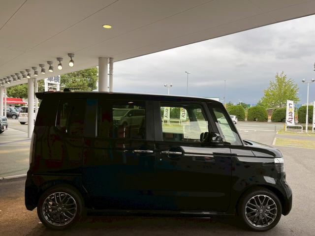 N-BOXカスタム ターボ HondaSENSING 両側電動スライドドア アダプティブクルーズコントロール 純正アルミホイール 電子パーキング オートブレーキホールド シートヒーター シートバックテーブル LEDヘッドライト(9枚目)