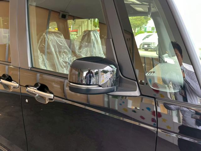 N-BOXカスタム ターボ HondaSENSING 両側電動スライドドア アダプティブクルーズコントロール 純正アルミホイール 電子パーキング オートブレーキホールド シートヒーター シートバックテーブル LEDヘッドライト(17枚目)