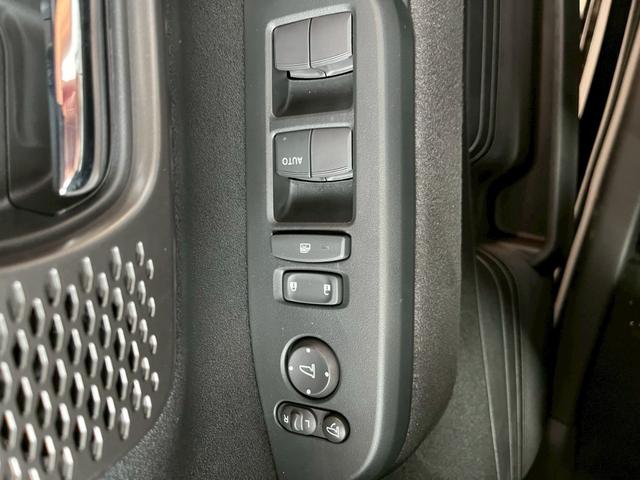 N-BOXカスタム ターボ HondaSENSING 両側電動スライドドア アダプティブクルーズコントロール 純正アルミホイール 電子パーキング オートブレーキホールド シートヒーター シートバックテーブル LEDヘッドライト(38枚目)