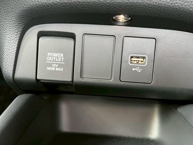 フィット ホーム 純正ナビ バックカメラ ETC 衝突被害軽減ブレーキ 電子パーキング オートブレーキホールド アダプティブクルーズコントロール オートライト 電動格納式ミラー アイドリングストップ(41枚目)