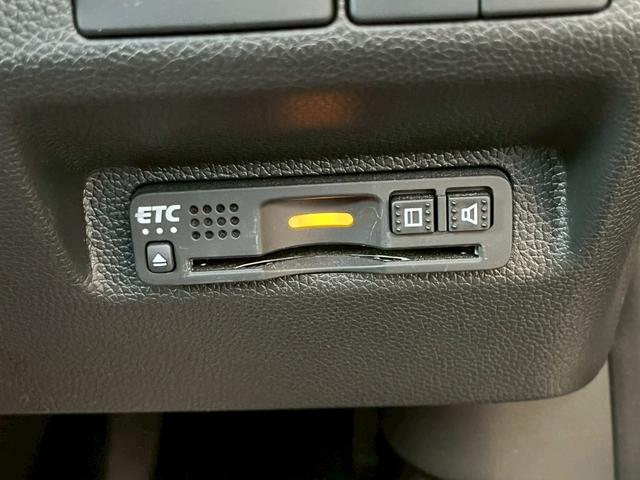 フリード クロスター・ホンダセンシング ナビ バックカメラ ETC 両側電動スライドドア 純正アルミホイール ルーフレール 衝突被害軽減ブレーキ クルーズコントロール レーンキープアシスト アイドリングストップ アクセサリーソケット(7枚目)