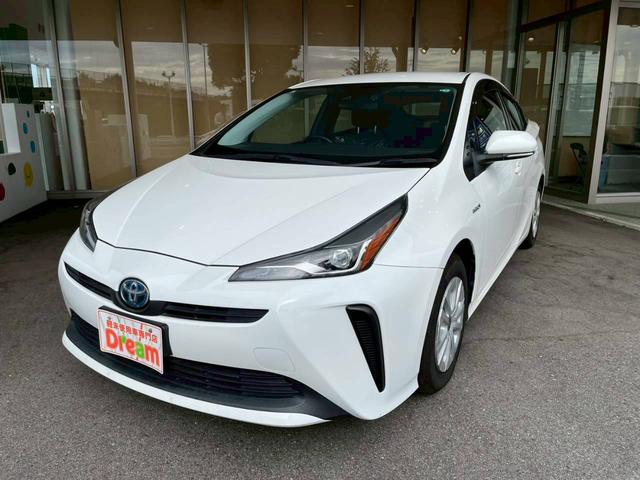 プリウス Ｓ　ナビ　ＥＴＣ　突被害軽減ブレーキ　クルーズコントロール　純正アルミホイール　電子パーキング　オートライト　スマートキー　ステアリングスイッチ　オートハイビーム　横滑り防止機能　オートエアコン（8枚目）