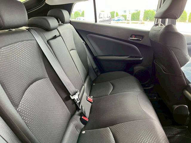 プリウス Ｓ　ナビ　ＥＴＣ　突被害軽減ブレーキ　クルーズコントロール　純正アルミホイール　電子パーキング　オートライト　スマートキー　ステアリングスイッチ　オートハイビーム　横滑り防止機能　オートエアコン（29枚目）
