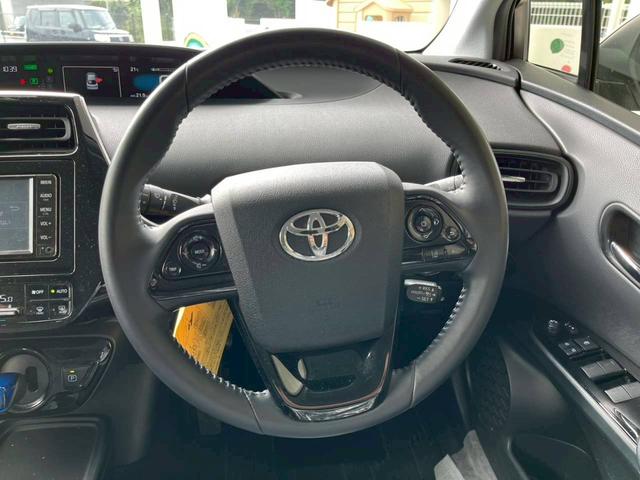 プリウス Ｓ　ナビ　ＥＴＣ　突被害軽減ブレーキ　クルーズコントロール　純正アルミホイール　電子パーキング　オートライト　スマートキー　ステアリングスイッチ　オートハイビーム　横滑り防止機能　オートエアコン（31枚目）