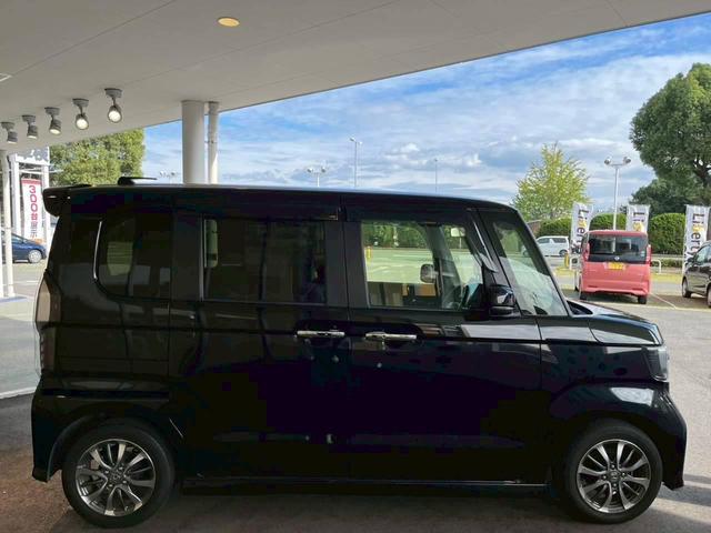 Ｎ－ＢＯＸカスタム Ｌ　ディスプレイオーディオ　ＨｏｎｄａＳＥＮＳＩＮＧ　片側電動スライドドア　純正アルミホイール　アダプティブクルーズコントロール　スマートキー　シートヒーター　ステアリングスイッチ　シートバックテーブル（11枚目）