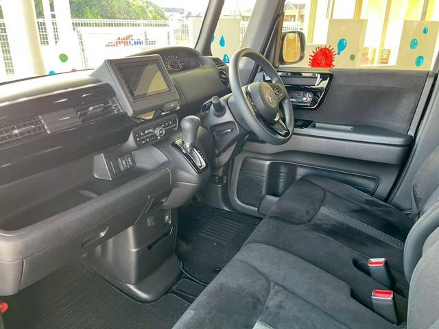 Ｎ－ＢＯＸカスタム Ｌ　ディスプレイオーディオ　ＨｏｎｄａＳＥＮＳＩＮＧ　片側電動スライドドア　純正アルミホイール　アダプティブクルーズコントロール　スマートキー　シートヒーター　ステアリングスイッチ　シートバックテーブル（27枚目）
