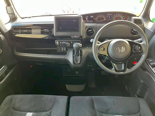 Ｎ－ＢＯＸカスタム Ｌ　ディスプレイオーディオ　ＨｏｎｄａＳＥＮＳＩＮＧ　片側電動スライドドア　純正アルミホイール　アダプティブクルーズコントロール　スマートキー　シートヒーター　ステアリングスイッチ　シートバックテーブル（31枚目）