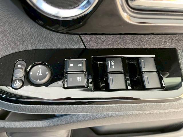 Ｎ－ＢＯＸカスタム Ｌ　ディスプレイオーディオ　ＨｏｎｄａＳＥＮＳＩＮＧ　片側電動スライドドア　純正アルミホイール　アダプティブクルーズコントロール　スマートキー　シートヒーター　ステアリングスイッチ　シートバックテーブル（40枚目）