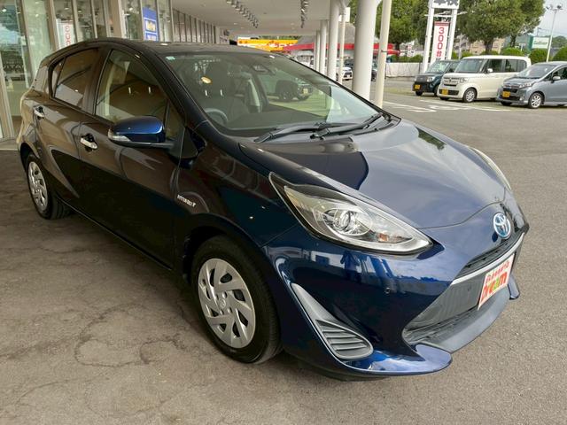 アクア Sスタイルブラック ナビ ETC 衝突被害軽減ブレーキ レーンキープアシスト オートハイビーム スマートキー オートライト 電動格納式ミラー 横滑り防止機能 オートエアコン(9枚目)