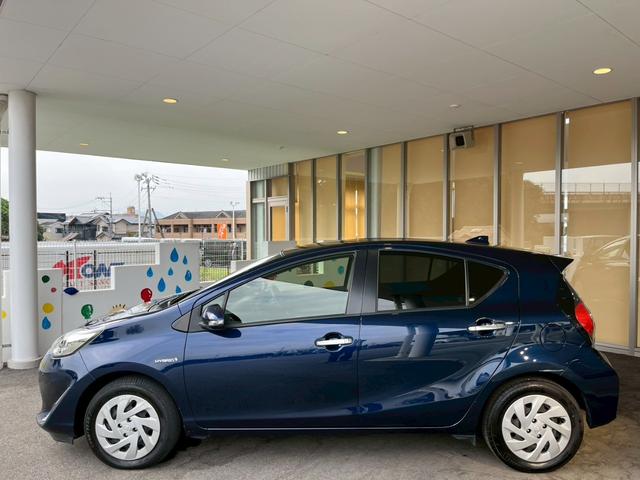 アクア Sスタイルブラック ナビ ETC 衝突被害軽減ブレーキ レーンキープアシスト オートハイビーム スマートキー オートライト 電動格納式ミラー 横滑り防止機能 オートエアコン(11枚目)