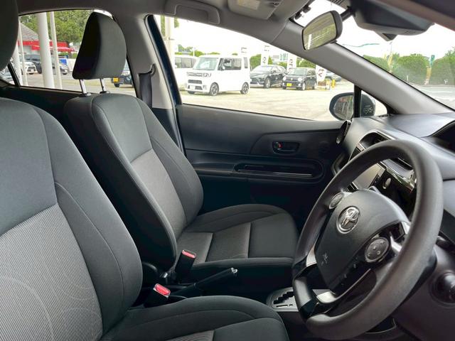 アクア Sスタイルブラック ナビ ETC 衝突被害軽減ブレーキ レーンキープアシスト オートハイビーム スマートキー オートライト 電動格納式ミラー 横滑り防止機能 オートエアコン(23枚目)