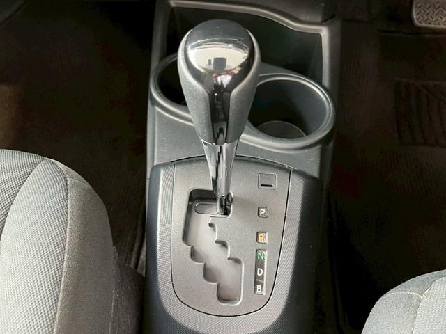 アクア Sスタイルブラック ナビ ETC 衝突被害軽減ブレーキ レーンキープアシスト オートハイビーム スマートキー オートライト 電動格納式ミラー 横滑り防止機能 オートエアコン(35枚目)