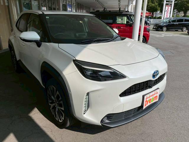 ヤリスクロス ハイブリッドZ 純正ディスプレイオーディオ コネクテッドナビ対応 全方位カメラ ETC AppleCarPlay 純正アルミホイール 衝突被害軽減ブレーキ 追従型クルーズコントロール シートヒーター 電子パーキング(10枚目)
