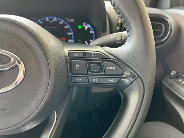 ヤリスクロス ハイブリッドZ 純正ディスプレイオーディオ コネクテッドナビ対応 全方位カメラ ETC AppleCarPlay 純正アルミホイール 衝突被害軽減ブレーキ 追従型クルーズコントロール シートヒーター 電子パーキング(35枚目)