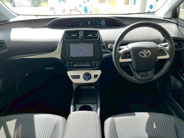 プリウス S ナビ バックカメラ ETC 純正アルミホイール 電子パーキング スマートキー オートライト 横滑り防止機能 ステアリングスイッチ(32枚目)