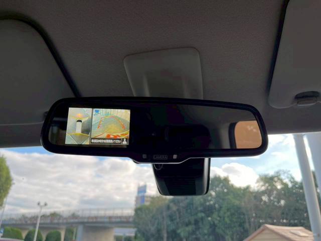 ルークス ハイウェイスター　Ｘ　純正ナビ　ＥＴＣ　アラウンドビューモニター　片側電動スライドドア　衝突被害軽減ブレーキ　純正アルミホイール　フォグライト　オートエアコン　オートライト　アイドリングストップ　ステアリングスイッチ（8枚目）