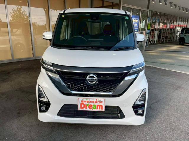 ルークス ハイウェイスター　Ｘ　純正ナビ　ＥＴＣ　アラウンドビューモニター　片側電動スライドドア　衝突被害軽減ブレーキ　純正アルミホイール　フォグライト　オートエアコン　オートライト　アイドリングストップ　ステアリングスイッチ（10枚目）