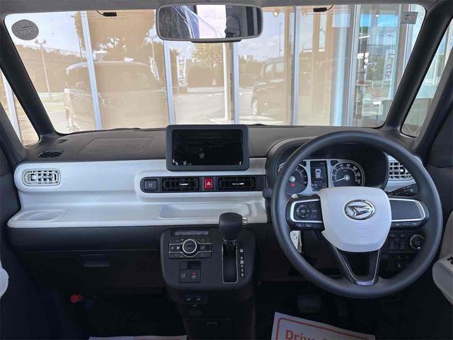 ムーヴキャンバス ストライプスＧ　両側電動スライドドア　衝突被害軽減ブレーキ　電子パーキング　オートブレーキホールド　パーキングセンサー　前席シートヒーター　電動格納式ミラー　ホットカップホルダー　ＬＥＤヘッドライト（7枚目）