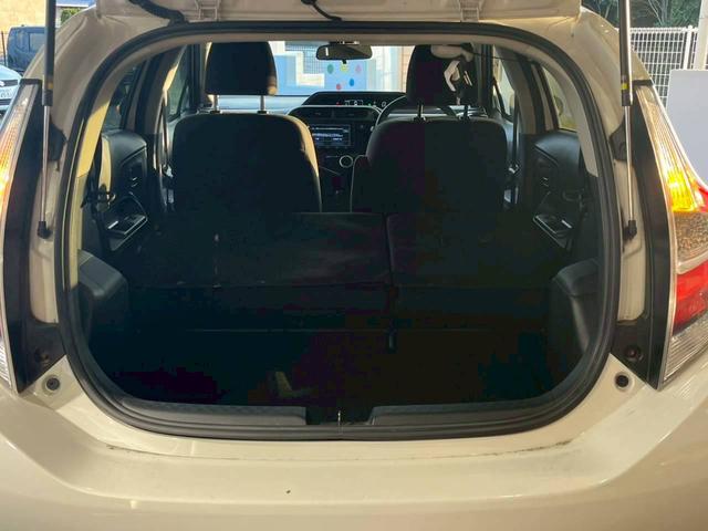 アクア Sスタイルブラック 純正ナビ バックカメラ 衝突被害軽減ブレーキ レーンキープアシスト スマートキー 電動格納式ミラー オートハイビーム 横滑り防止機能 マニュアルレベリング機能(15枚目)