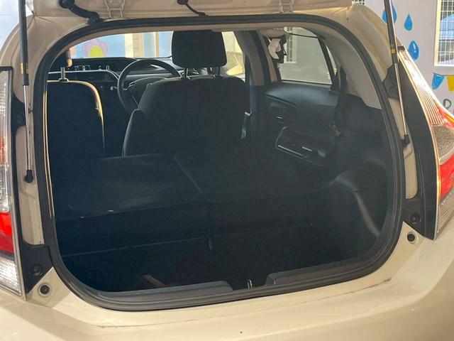 アクア Sスタイルブラック 純正ナビ バックカメラ 衝突被害軽減ブレーキ レーンキープアシスト スマートキー 電動格納式ミラー オートハイビーム 横滑り防止機能 マニュアルレベリング機能(16枚目)