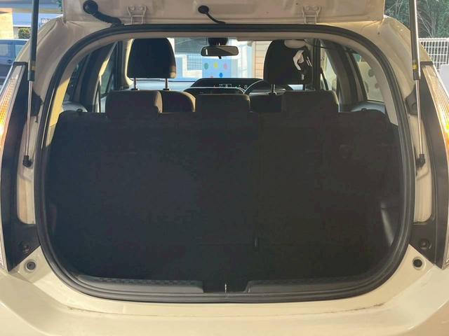 アクア Sスタイルブラック 純正ナビ バックカメラ 衝突被害軽減ブレーキ レーンキープアシスト スマートキー 電動格納式ミラー オートハイビーム 横滑り防止機能 マニュアルレベリング機能(17枚目)