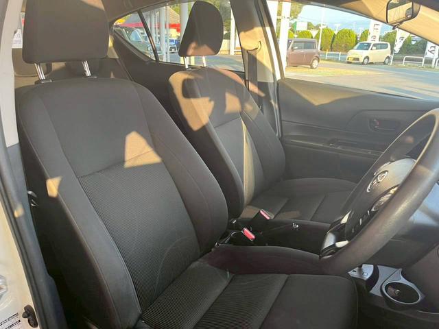 アクア Sスタイルブラック 純正ナビ バックカメラ 衝突被害軽減ブレーキ レーンキープアシスト スマートキー 電動格納式ミラー オートハイビーム 横滑り防止機能 マニュアルレベリング機能(24枚目)