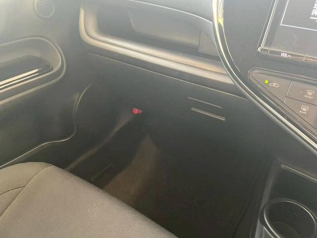 アクア Sスタイルブラック 純正ナビ バックカメラ 衝突被害軽減ブレーキ レーンキープアシスト スマートキー 電動格納式ミラー オートハイビーム 横滑り防止機能 マニュアルレベリング機能(40枚目)