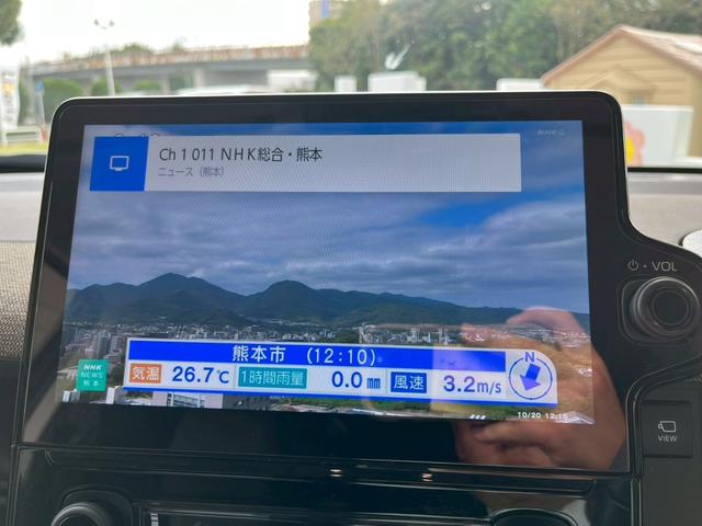 シエンタ ハイブリッドＺ　純正ディスプレイオーディオ　全周囲カメラ　後席モニター　ＥＴＣ　両側電動スライドドア　衝突被害軽減ブレーキ　アダプティブクルーズコントロール　シートヒーター　ハンドルヒーター　ＵＳＢ充電タイプＣ対応（6枚目）