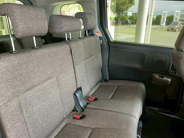 シエンタ ハイブリッドＺ　純正ディスプレイオーディオ　全周囲カメラ　後席モニター　ＥＴＣ　両側電動スライドドア　衝突被害軽減ブレーキ　アダプティブクルーズコントロール　シートヒーター　ハンドルヒーター　ＵＳＢ充電タイプＣ対応（29枚目）