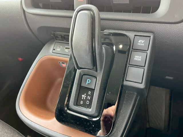 シエンタ ハイブリッドＺ　純正ディスプレイオーディオ　全周囲カメラ　後席モニター　ＥＴＣ　両側電動スライドドア　衝突被害軽減ブレーキ　アダプティブクルーズコントロール　シートヒーター　ハンドルヒーター　ＵＳＢ充電タイプＣ対応（44枚目）