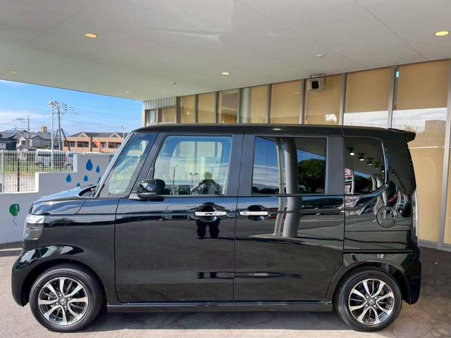 Ｎ－ＢＯＸカスタム ベースグレード　ＨｏｎｄａＳＥＮＳＩＮＧ　片側電動スライドドア　アダプティブクルーズコントロール　電子パーキング　オートブレーキホールド　純正アルミホイール　ＬＥＤヘッドライト　シートヒーター　シートバックテーブル（10枚目）