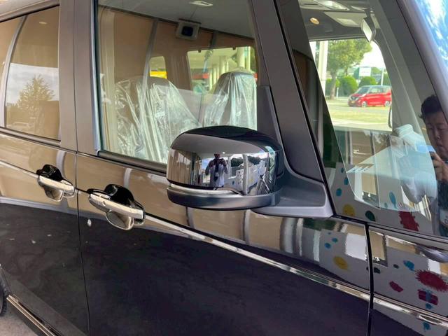 Ｎ－ＢＯＸカスタム ベースグレード　ＨｏｎｄａＳＥＮＳＩＮＧ　片側電動スライドドア　アダプティブクルーズコントロール　電子パーキング　オートブレーキホールド　純正アルミホイール　ＬＥＤヘッドライト　シートヒーター　シートバックテーブル（17枚目）