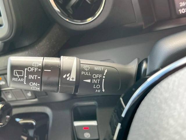 Ｎ－ＢＯＸカスタム ベースグレード　ＨｏｎｄａＳＥＮＳＩＮＧ　片側電動スライドドア　アダプティブクルーズコントロール　電子パーキング　オートブレーキホールド　純正アルミホイール　ＬＥＤヘッドライト　シートヒーター　シートバックテーブル（34枚目）