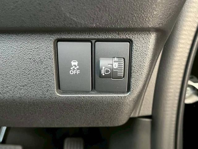 Ｎ－ＢＯＸカスタム ベースグレード　ＨｏｎｄａＳＥＮＳＩＮＧ　片側電動スライドドア　アダプティブクルーズコントロール　電子パーキング　オートブレーキホールド　純正アルミホイール　ＬＥＤヘッドライト　シートヒーター　シートバックテーブル（37枚目）