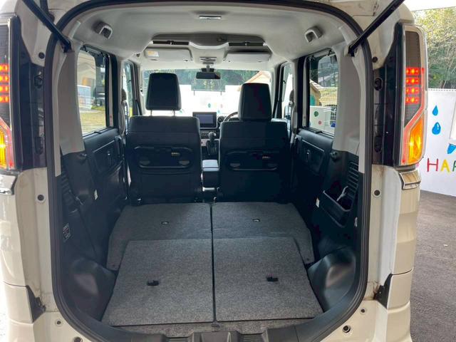 スペーシアカスタム ハイブリッドＸＳ　ナビ　バックカメラ　両側電動スライドドア　衝突被害軽減ブレーキ　レーンキープアシスト　パーキングセンサー　純正アルミホイール　運転席シートヒーター　横滑り防止機能　スマートキー　電動格納式ミラー（17枚目）