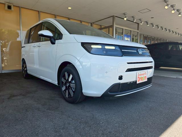 フリード エアー EX 登録済未使用車 両側電動スライドドア HondaSENSING アダプティブクルーズコントロール 純正アルミホイール 前席シートヒーター 電子パーキング オートブレーキホールド ロールサンシェード(8枚目)